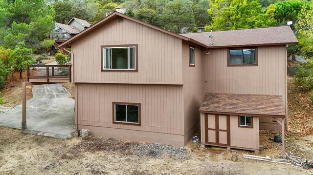 6 Blackwood Ct, Napa, CA 94558