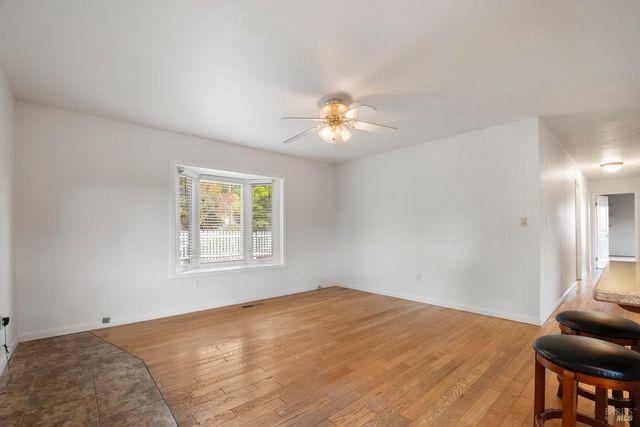 6 Blackwood Ct, Napa, CA 94558