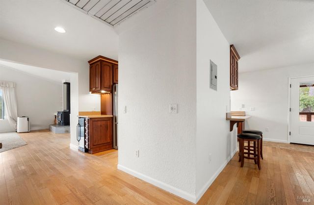 6 Blackwood Ct, Napa, CA 94558