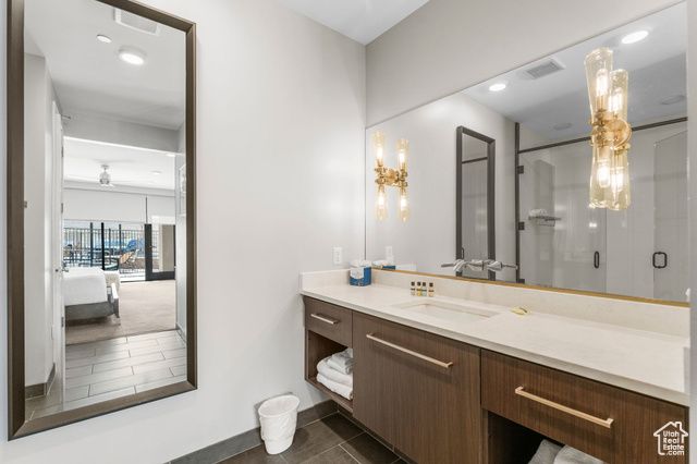 5194 W VILLAS DR, Hurricane, UT 84737