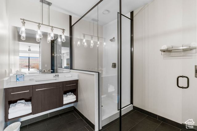 5194 W VILLAS DR, Hurricane, UT 84737