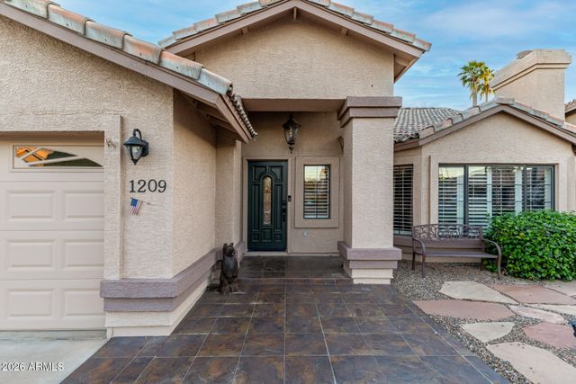 1209 W ROYAL PALMS Court, Gilbert, AZ 85233