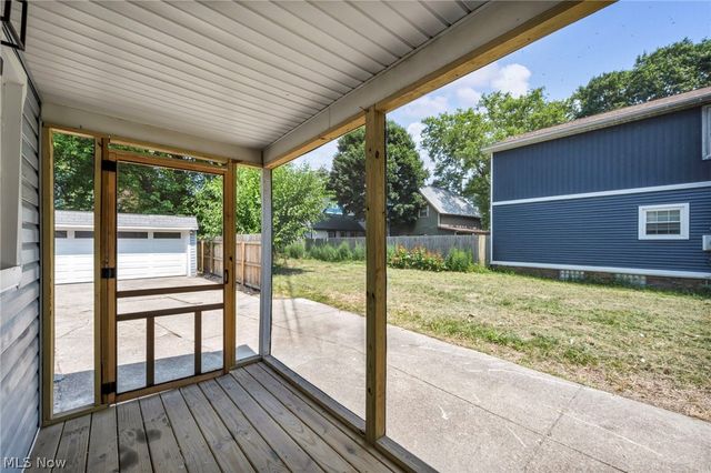 3210 Monroe Avenue, Cleveland, OH 44113