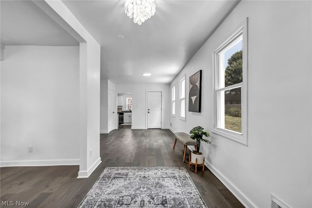 3210 Monroe Avenue, Cleveland, OH 44113