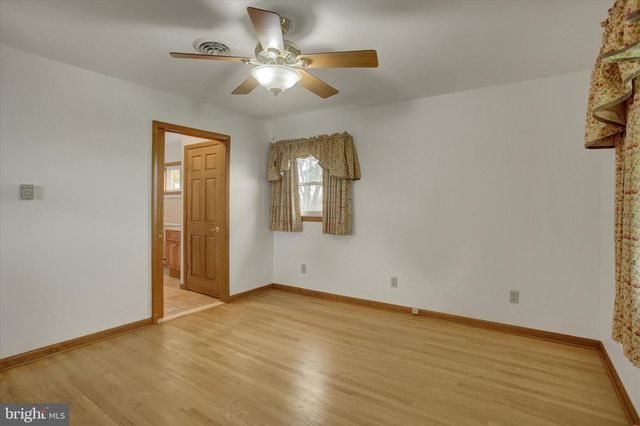 18514 INDIAN COTTAGE RD, Hagerstown, MD 21742