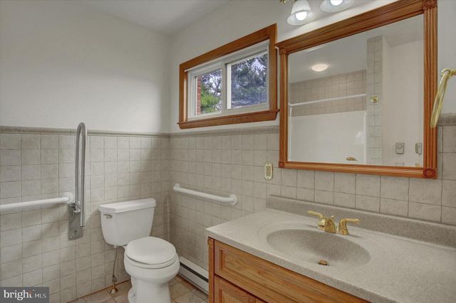 18514 INDIAN COTTAGE RD, Hagerstown, MD 21742