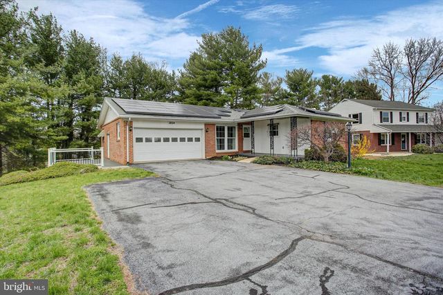 18514 INDIAN COTTAGE RD, Hagerstown, MD 21742