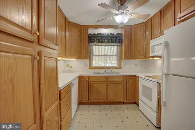 18514 INDIAN COTTAGE RD, Hagerstown, MD 21742