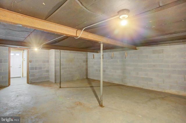 18514 INDIAN COTTAGE RD, Hagerstown, MD 21742