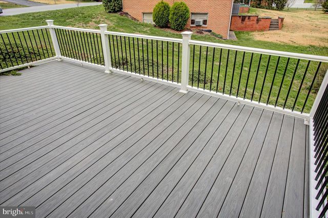18514 INDIAN COTTAGE RD, Hagerstown, MD 21742
