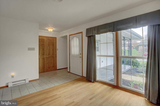 18514 INDIAN COTTAGE RD, Hagerstown, MD 21742
