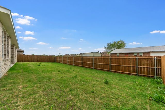 210 PENNINGTON Road, Josephine, TX 75173