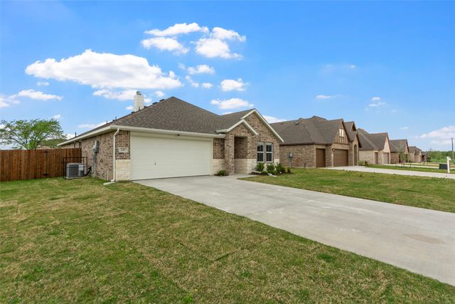 210 PENNINGTON Road, Josephine, TX 75173