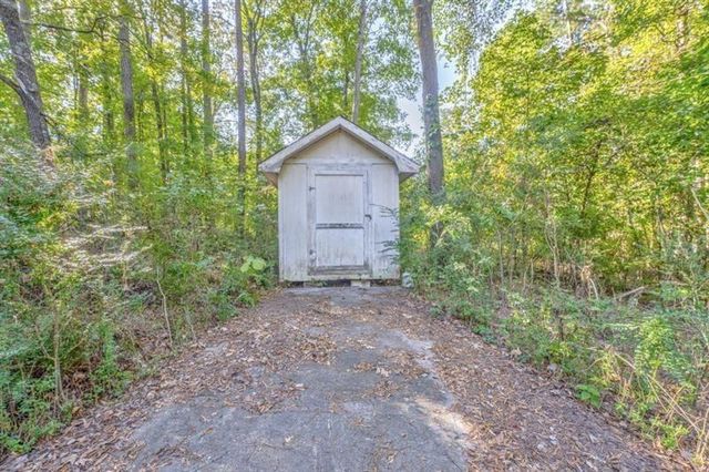 111 Sylvan Drive, Calhoun, GA 30701