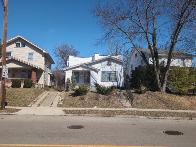 719 W Fairview Avenue, Dayton, OH 45406