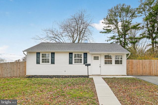5 GLEN AVE, New Castle, DE 19720