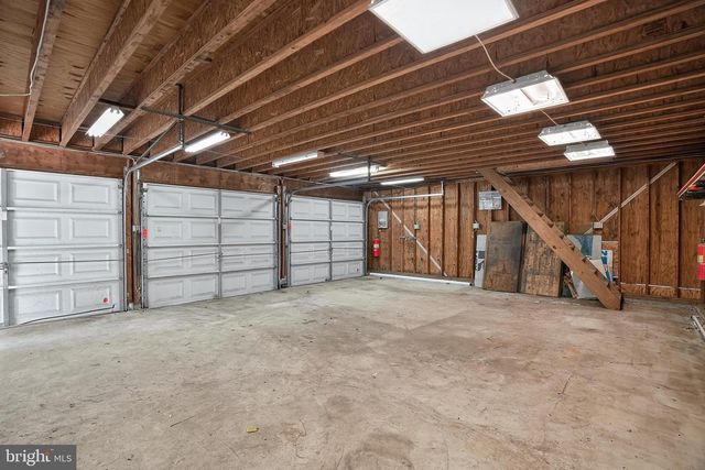 5 GLEN AVE, New Castle, DE 19720