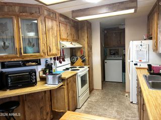 2900 W SUPERSTITION Boulevard 112, Apache Junction, AZ 85120