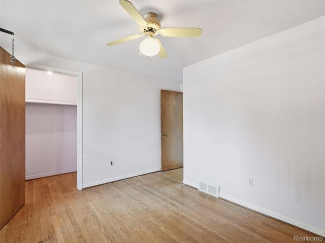 2009 Linwood Avenue, Royal Oak, MI 48073