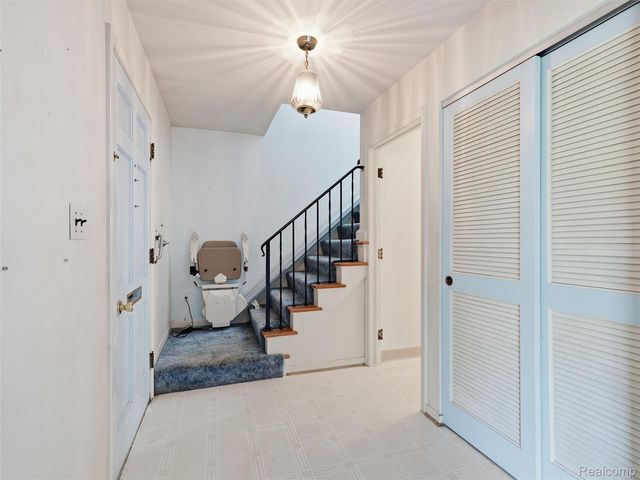 2009 Linwood Avenue, Royal Oak, MI 48073