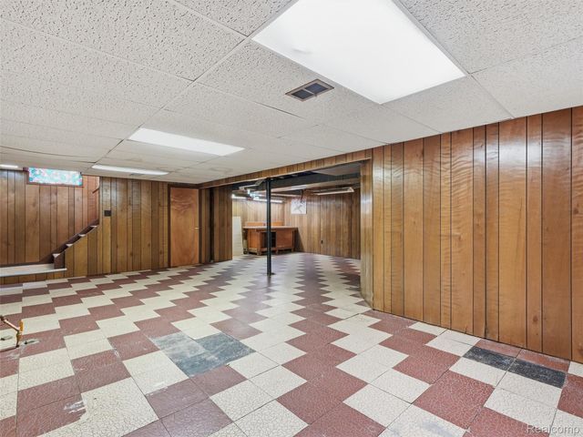 2009 Linwood Avenue, Royal Oak, MI 48073