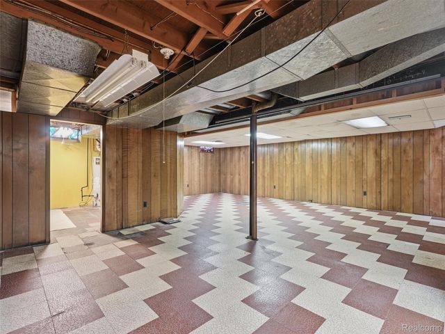 2009 Linwood Avenue, Royal Oak, MI 48073