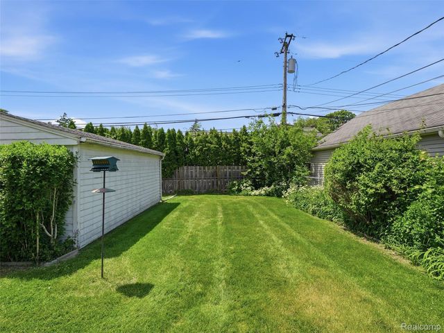 2009 Linwood Avenue, Royal Oak, MI 48073