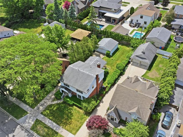 2009 Linwood Avenue, Royal Oak, MI 48073