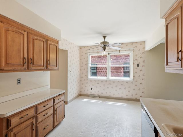 2009 Linwood Avenue, Royal Oak, MI 48073