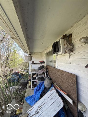 7276 N Green Meadows Estate, Fairland, IN 46126