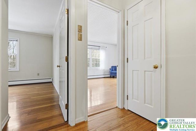 128 Stoneleigh Drive, East Stroudsburg, PA 18301