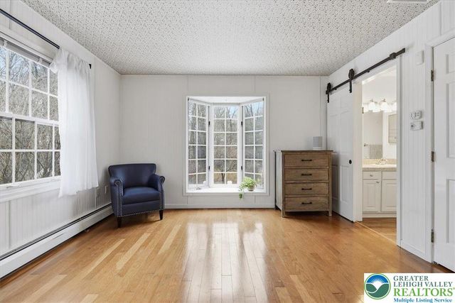 128 Stoneleigh Drive, East Stroudsburg, PA 18301