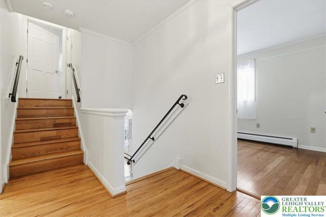 128 Stoneleigh Drive, East Stroudsburg, PA 18301