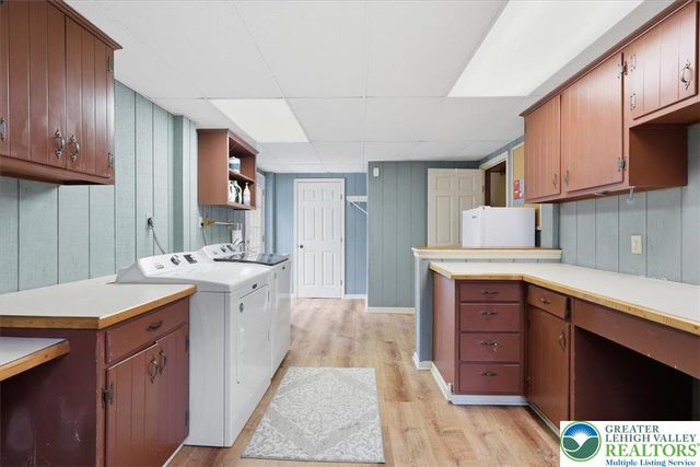 128 Stoneleigh Drive, East Stroudsburg, PA 18301