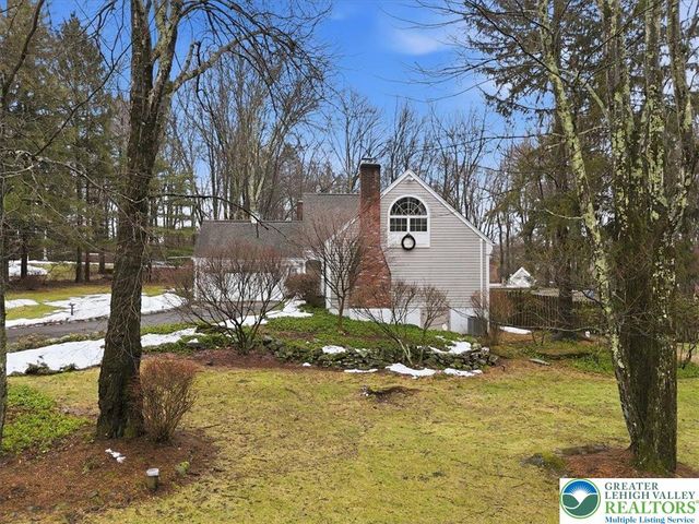 128 Stoneleigh Drive, East Stroudsburg, PA 18301