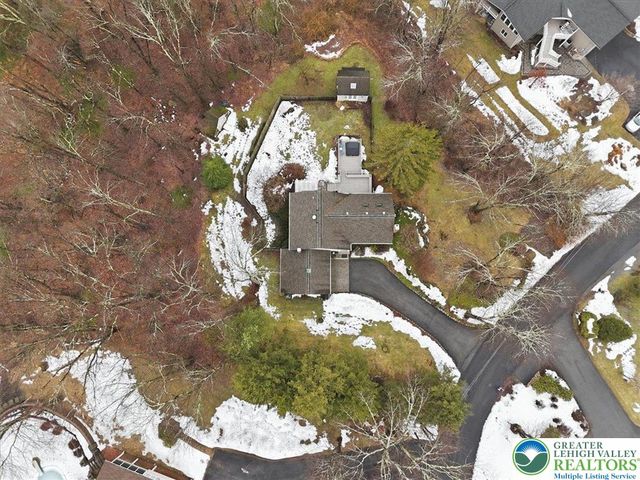 128 Stoneleigh Drive, East Stroudsburg, PA 18301