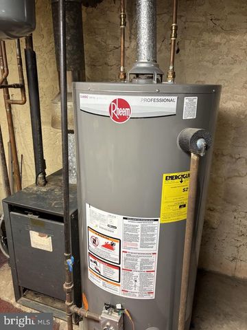 621 LAKE ST, Lancaster, PA 17603