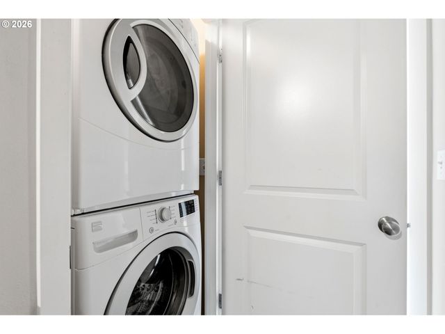 10438 Sw AKILEAN Ter, Portland, OR 97223