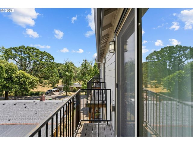 10438 Sw AKILEAN Ter, Portland, OR 97223