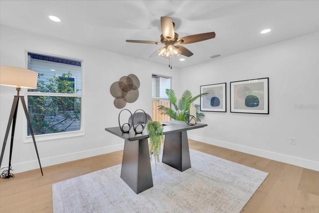 1110 12TH STREET N, St Petersburg, FL 33705