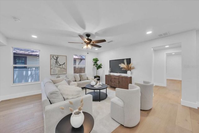 1110 12TH STREET N, St Petersburg, FL 33705