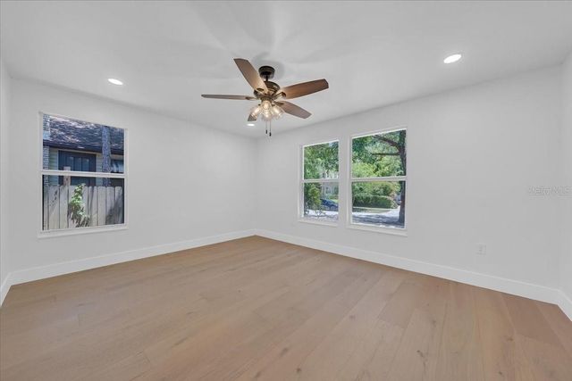1110 12TH STREET N, St Petersburg, FL 33705