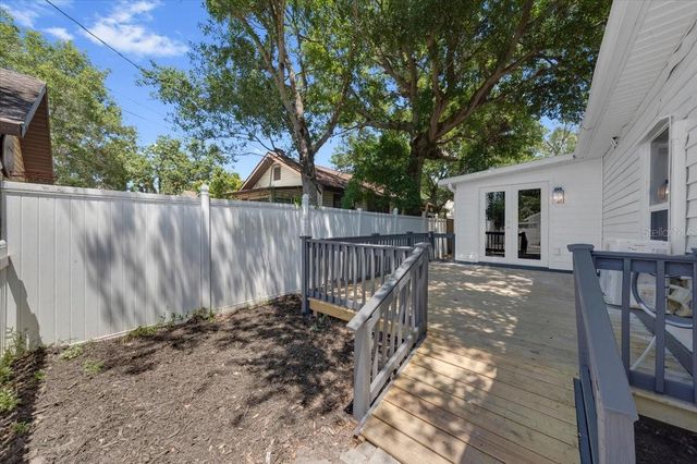 1110 12TH STREET N, St Petersburg, FL 33705