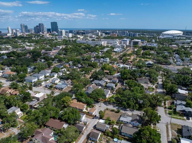 1110 12TH STREET N, St Petersburg, FL 33705