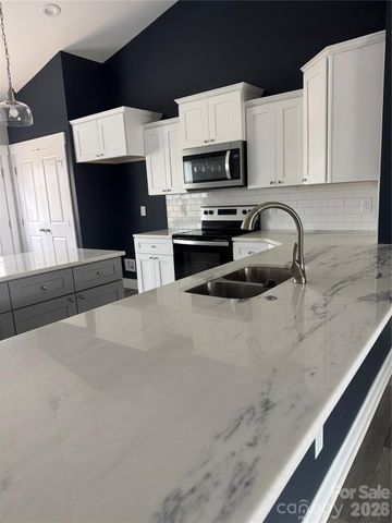 805 Brookmont Avenue, Salisbury, NC 28146