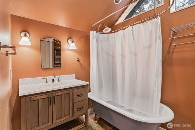 6553 21st Avenue NW, Seattle, WA 98117