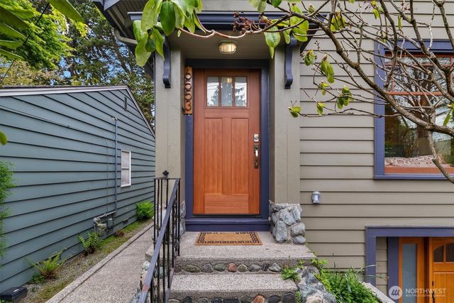 6553 21st Avenue NW, Seattle, WA 98117