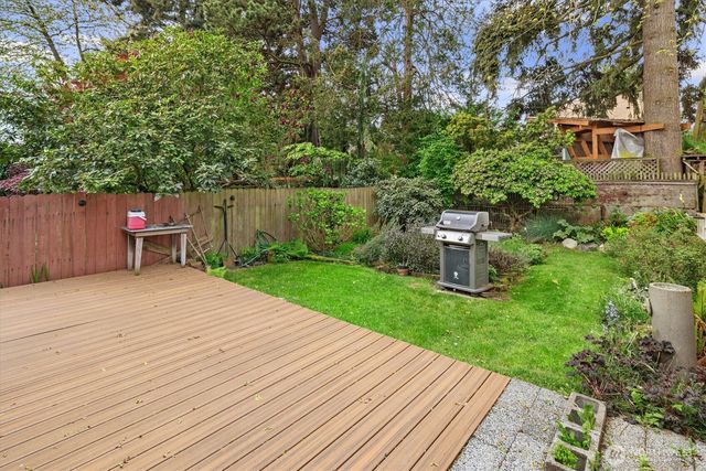 6553 21st Avenue NW, Seattle, WA 98117