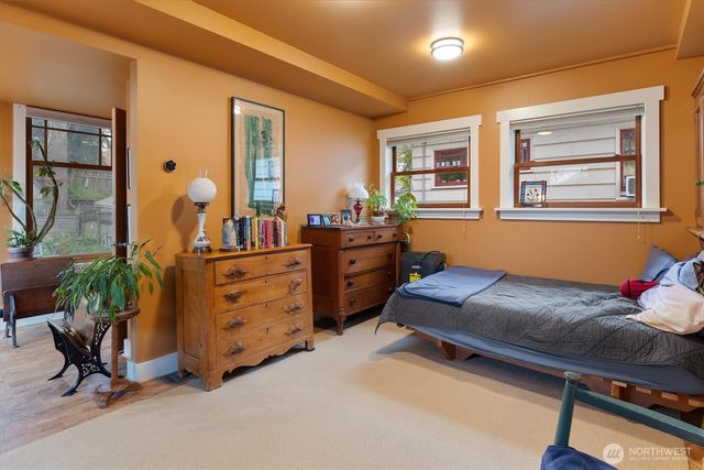 6553 21st Avenue NW, Seattle, WA 98117