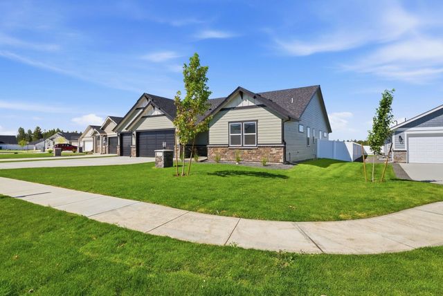 1235 N High Desert Dr, Deer Park, WA 99006
